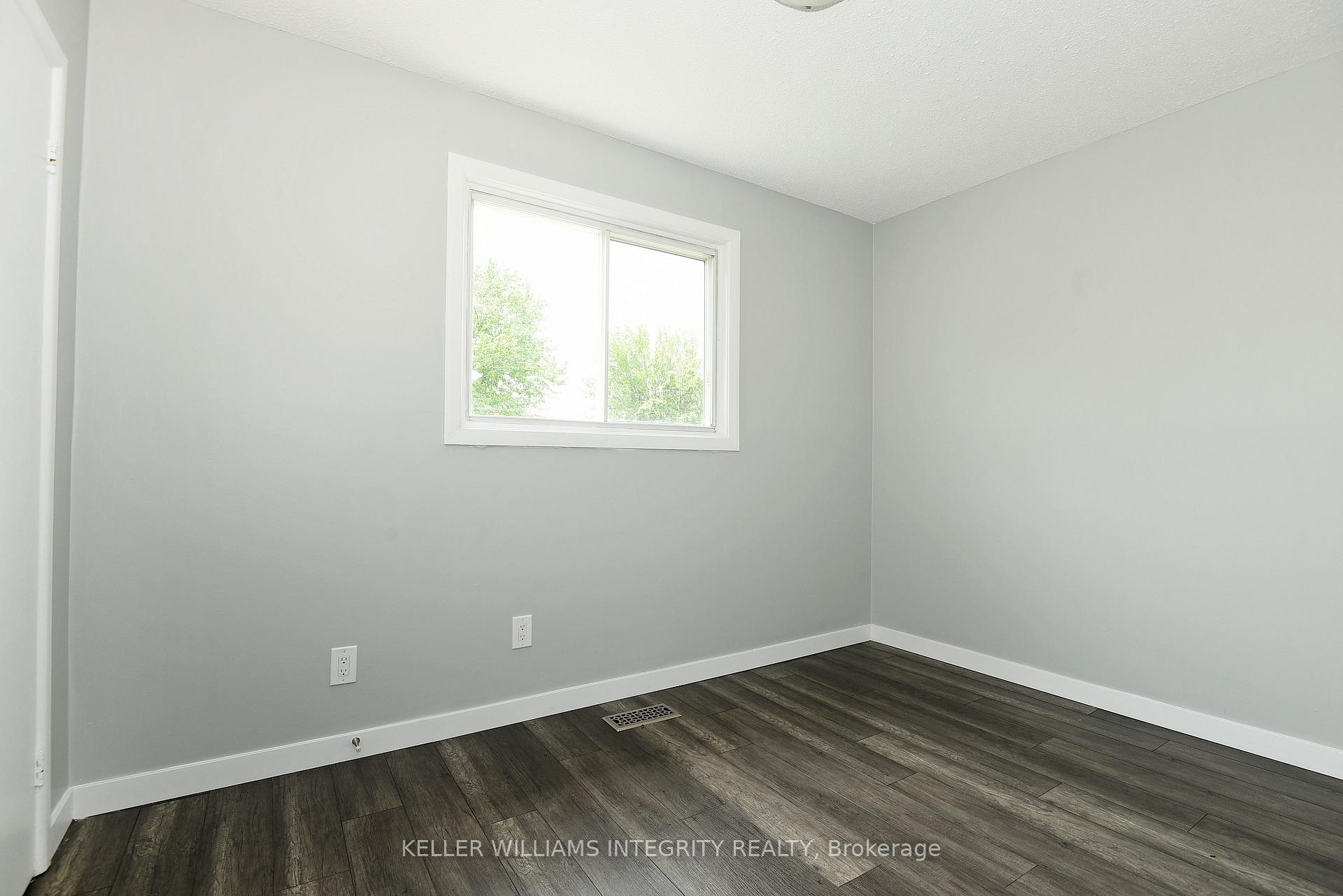 Photo 8 of 384 Tremblay Road, Ottawa, Eastway Gardens/Industrial Park — HOMEH