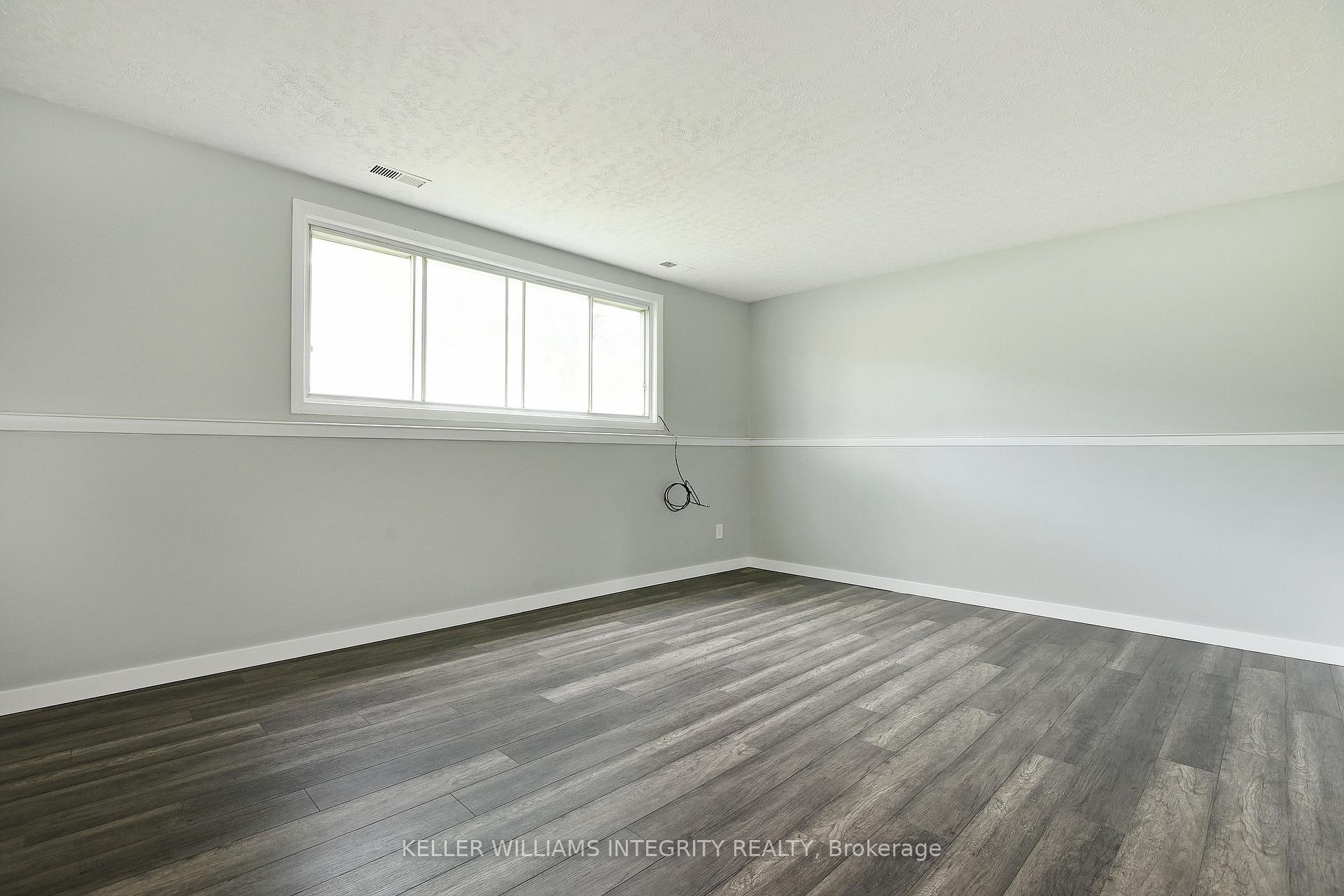 Photo 13 of 384 Tremblay Road, Ottawa, Eastway Gardens/Industrial Park — HOMEH