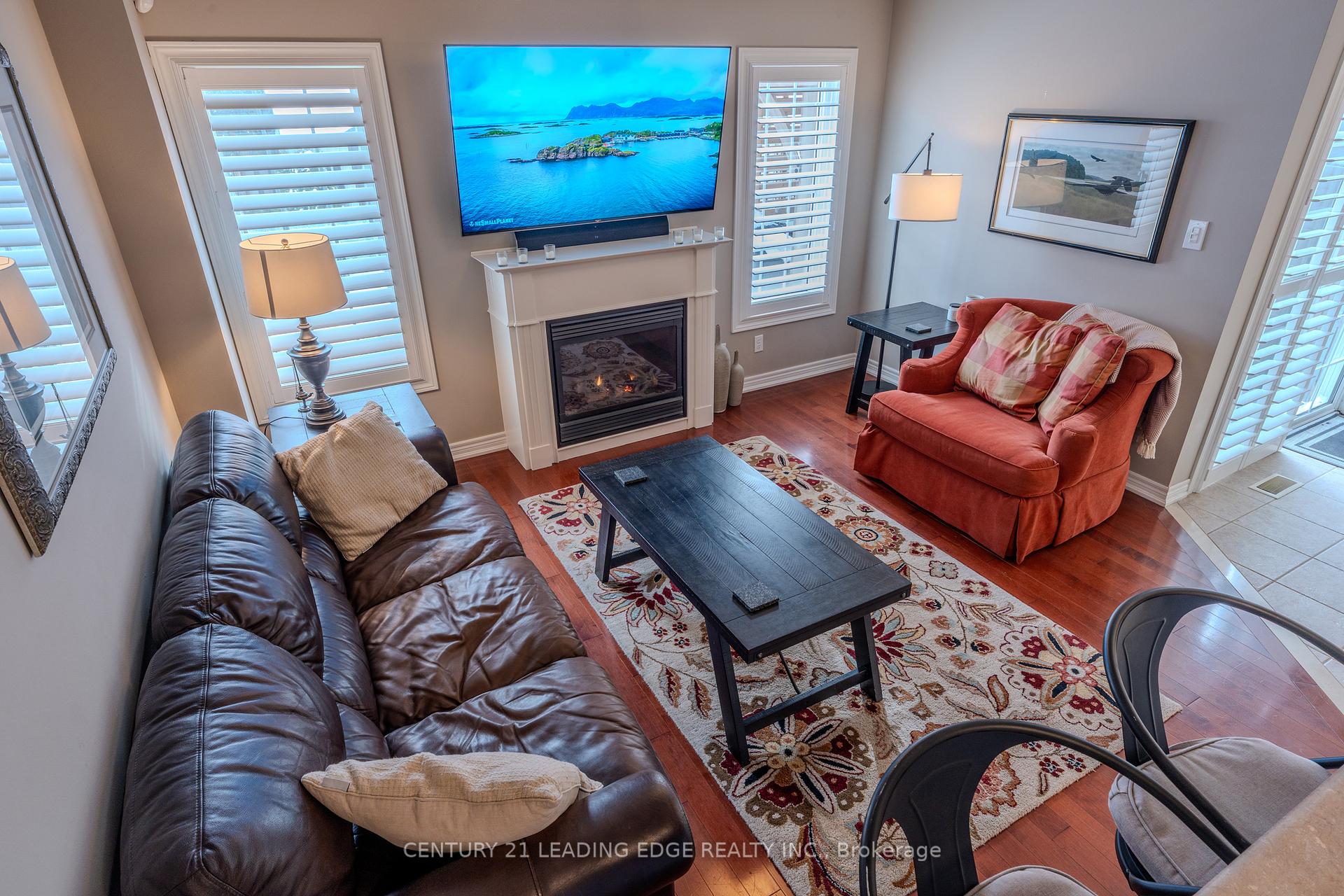 Photo 17 of 23 Northgrove Crescent, Whitby, Brooklin — HOMEH