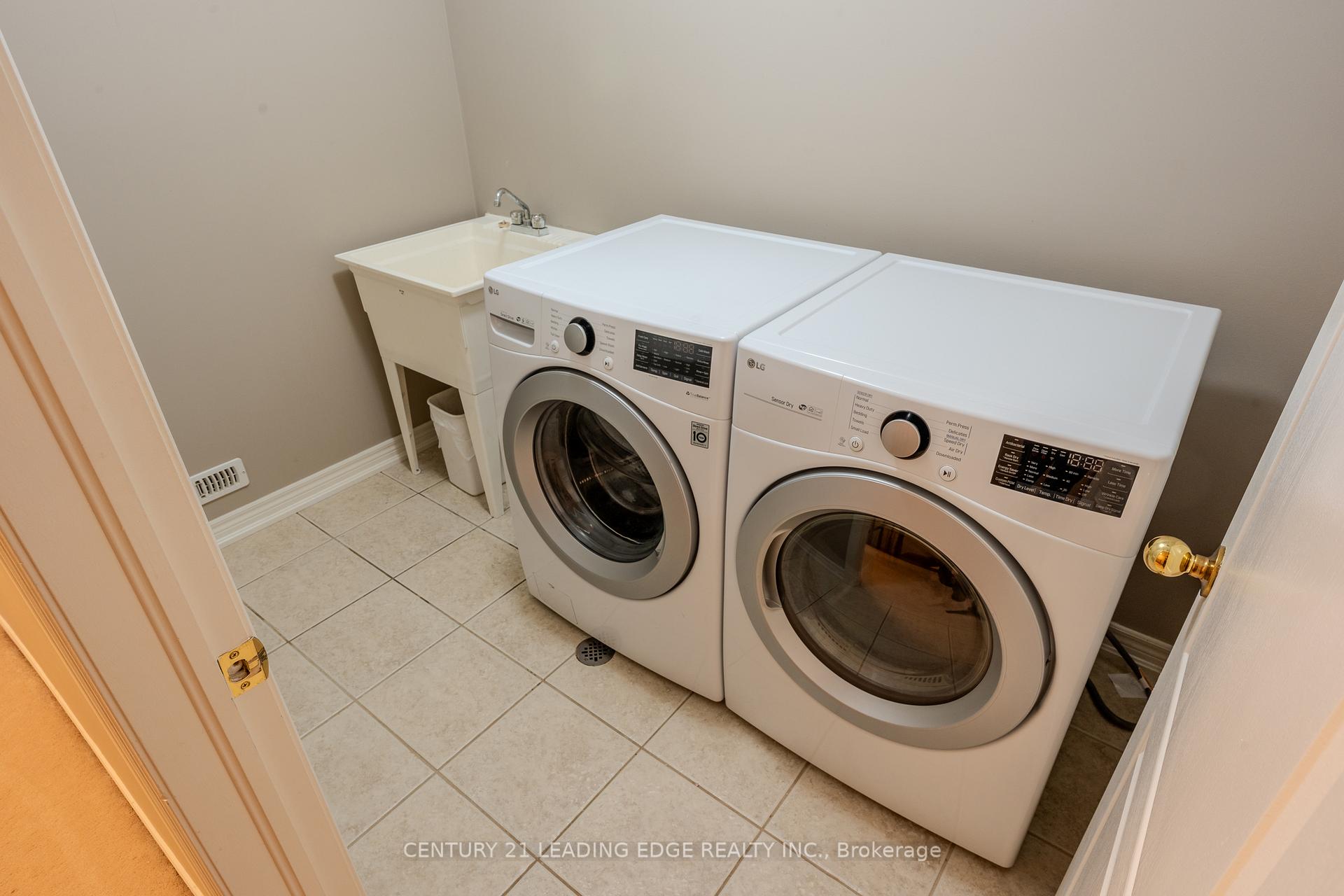 Photo 22 of 23 Northgrove Crescent, Whitby, Brooklin — HOMEH