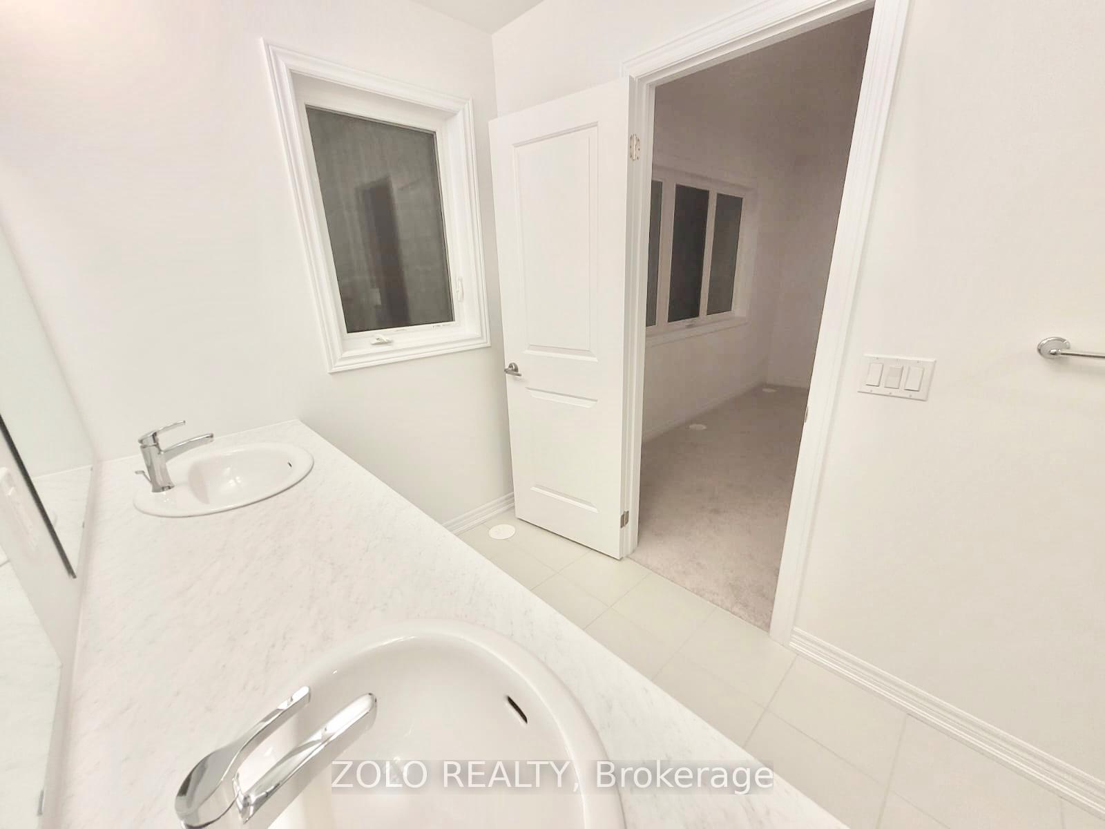 Photo 19 of 7 Sorbara Way, Whitby, Brooklin — HOMEH