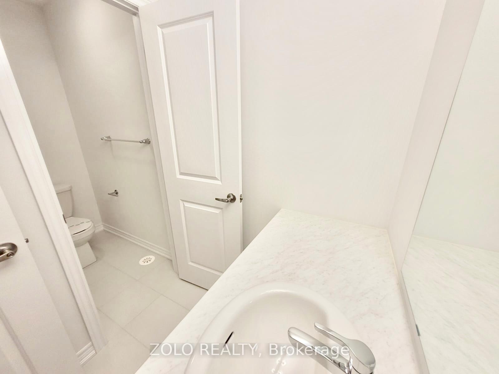 Photo 24 of 7 Sorbara Way, Whitby, Brooklin — HOMEH