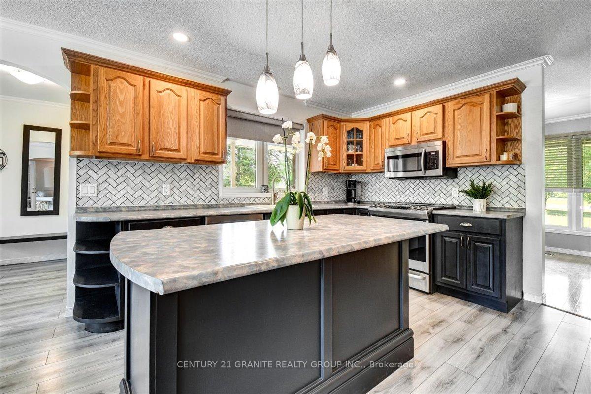 Photo 6 of 39 Golfview Drive, Bancroft, Bancroft Ward — HOMEH