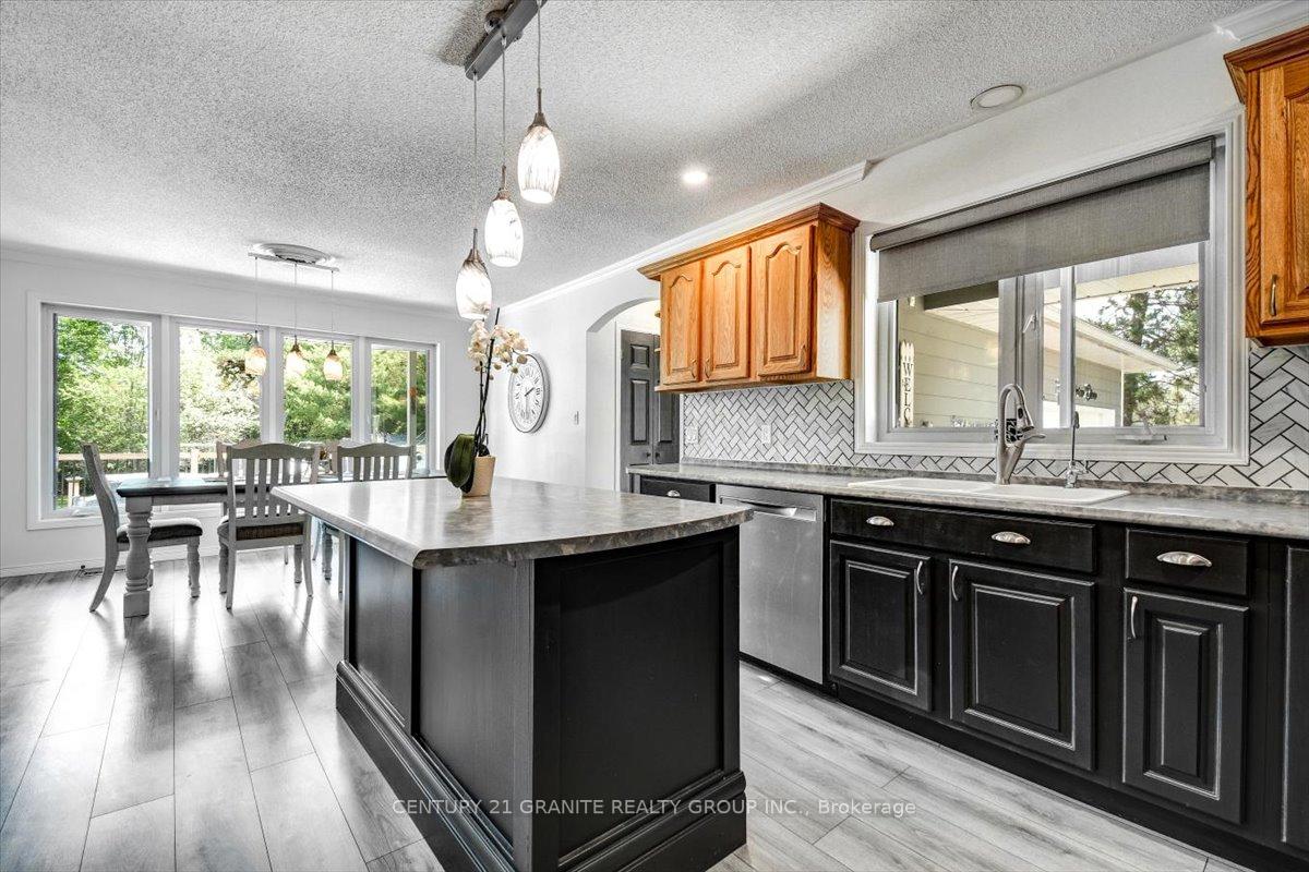 Photo 9 of 39 Golfview Drive, Bancroft, Bancroft Ward — HOMEH