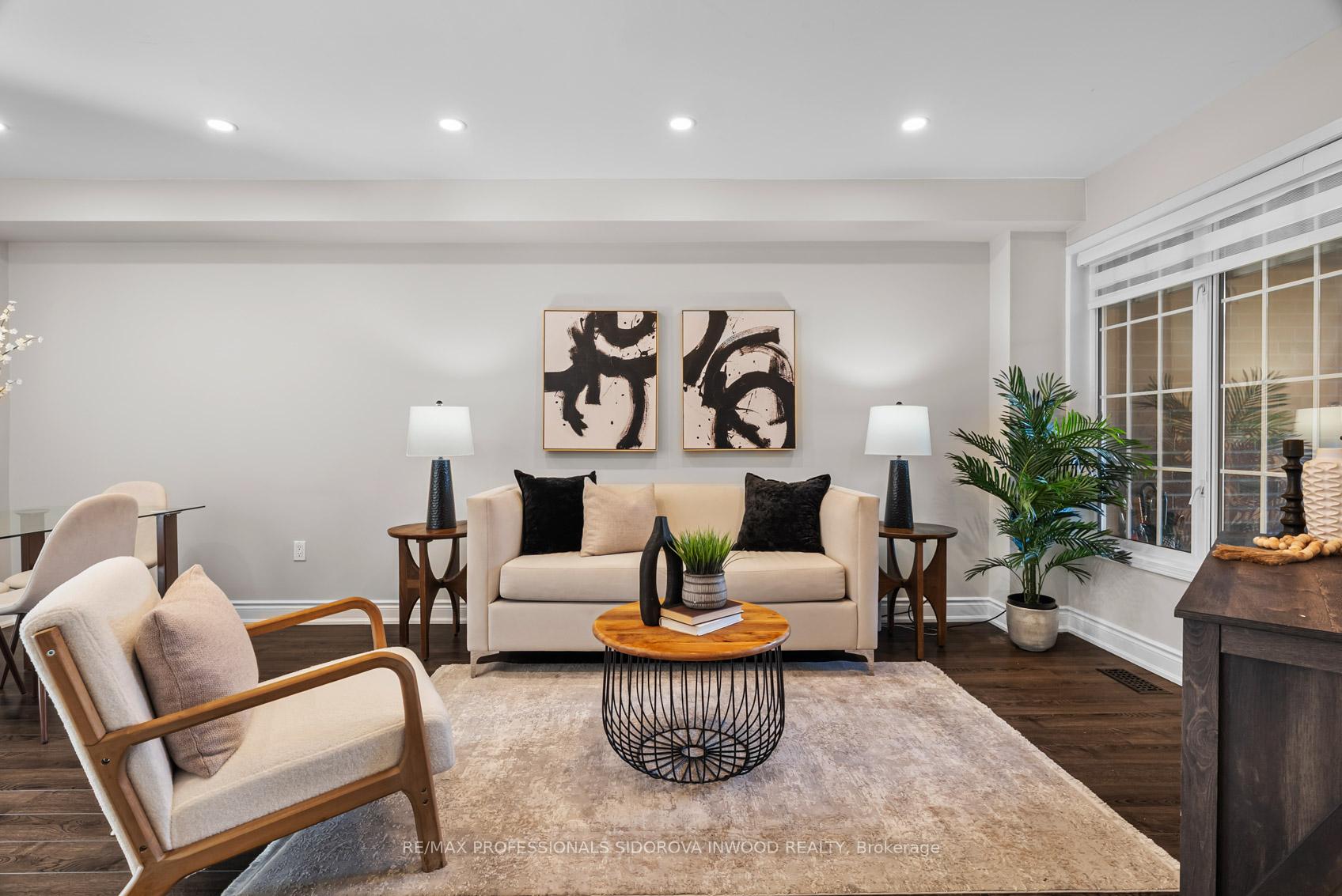 Photo 4 of 106 Lucena Crescent, Vaughan, Maple — HOMEH