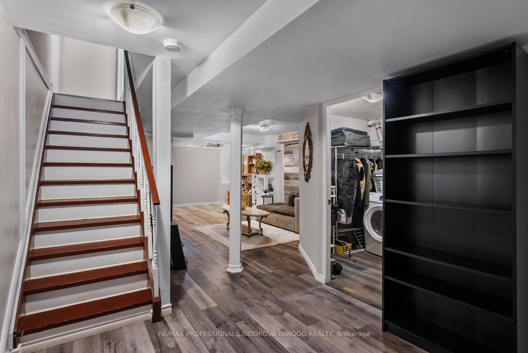 Photo 26 of 106 Lucena Crescent, Vaughan, Maple — HOMEH