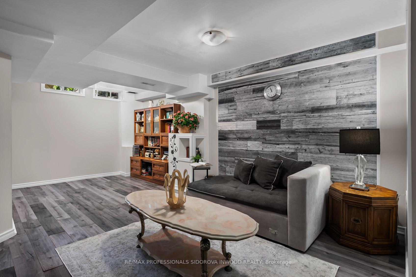 Photo 27 of 106 Lucena Crescent, Vaughan, Maple — HOMEH