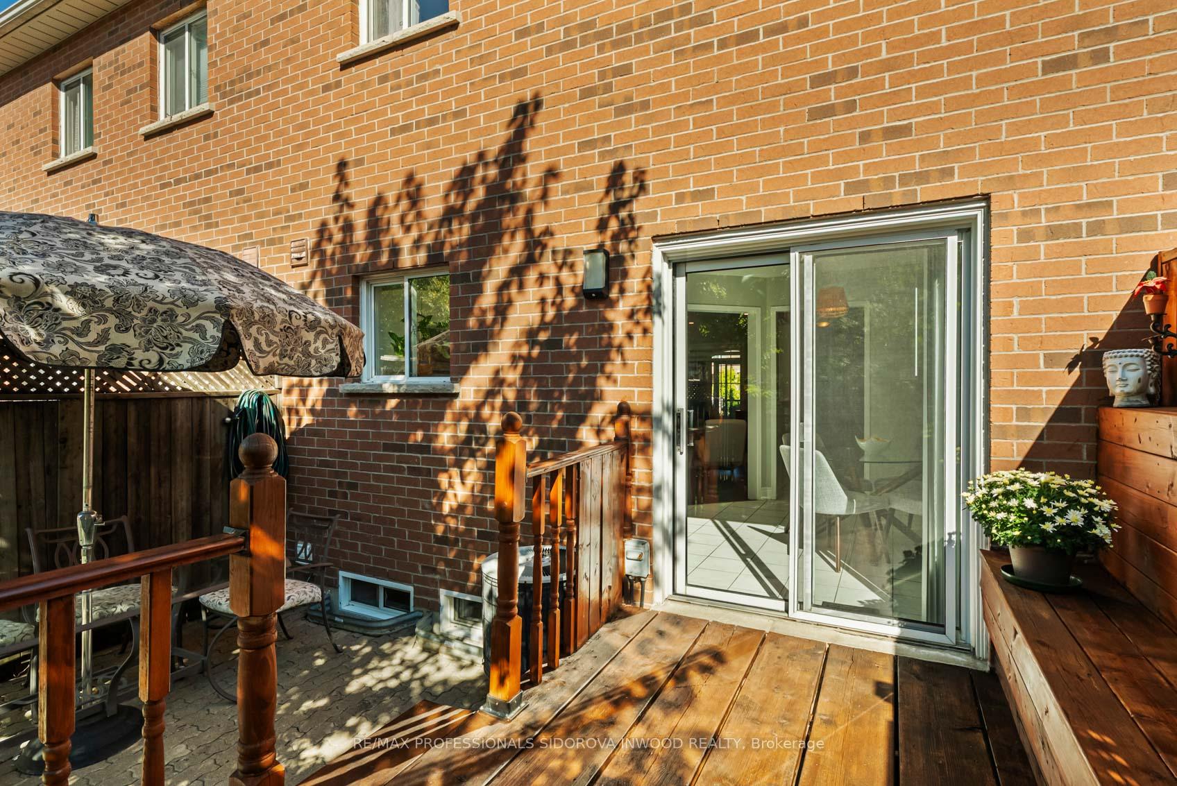 Photo 33 of 106 Lucena Crescent, Vaughan, Maple — HOMEH