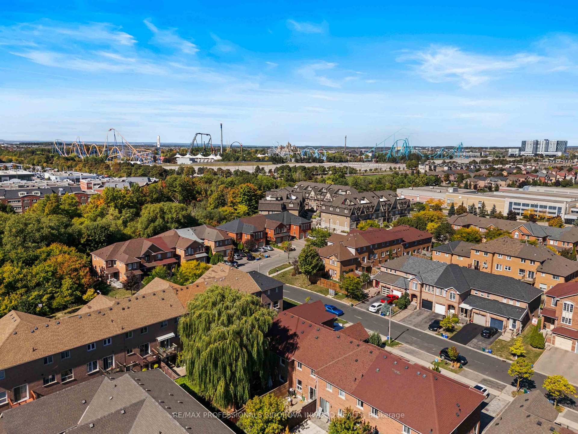 Photo 36 of 106 Lucena Crescent, Vaughan, Maple — HOMEH