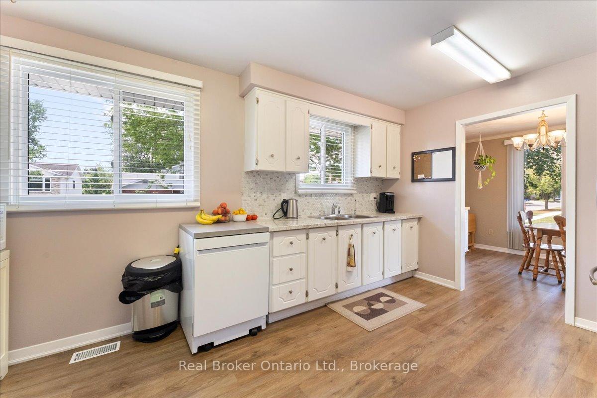 Photo 11 of 4 Steven Street, Welland, Prince Charles — HOMEH