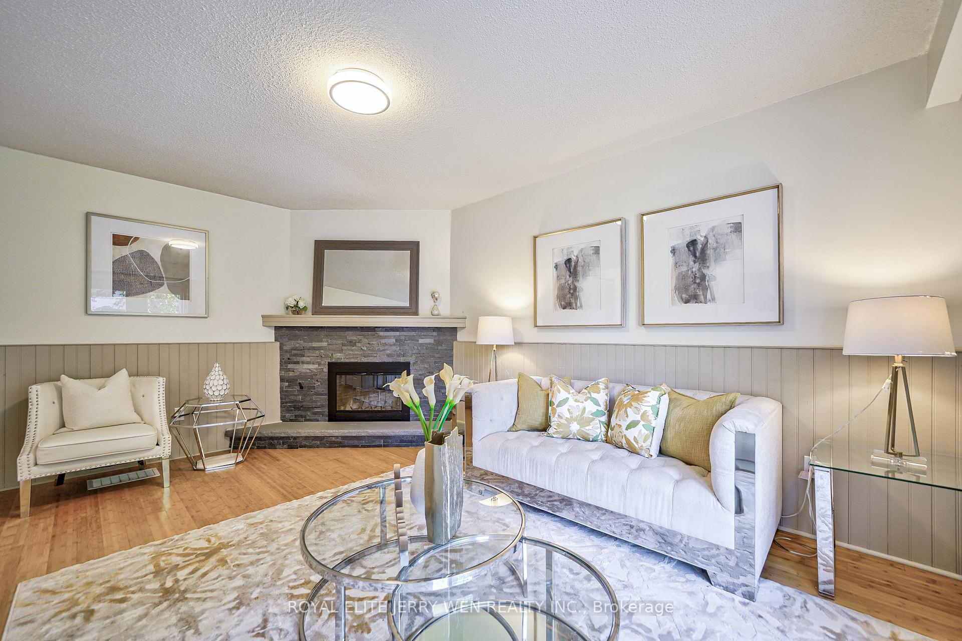 Photo 7 of 8 Deerfield Court, Whitby, Lynde Creek — HOMEH