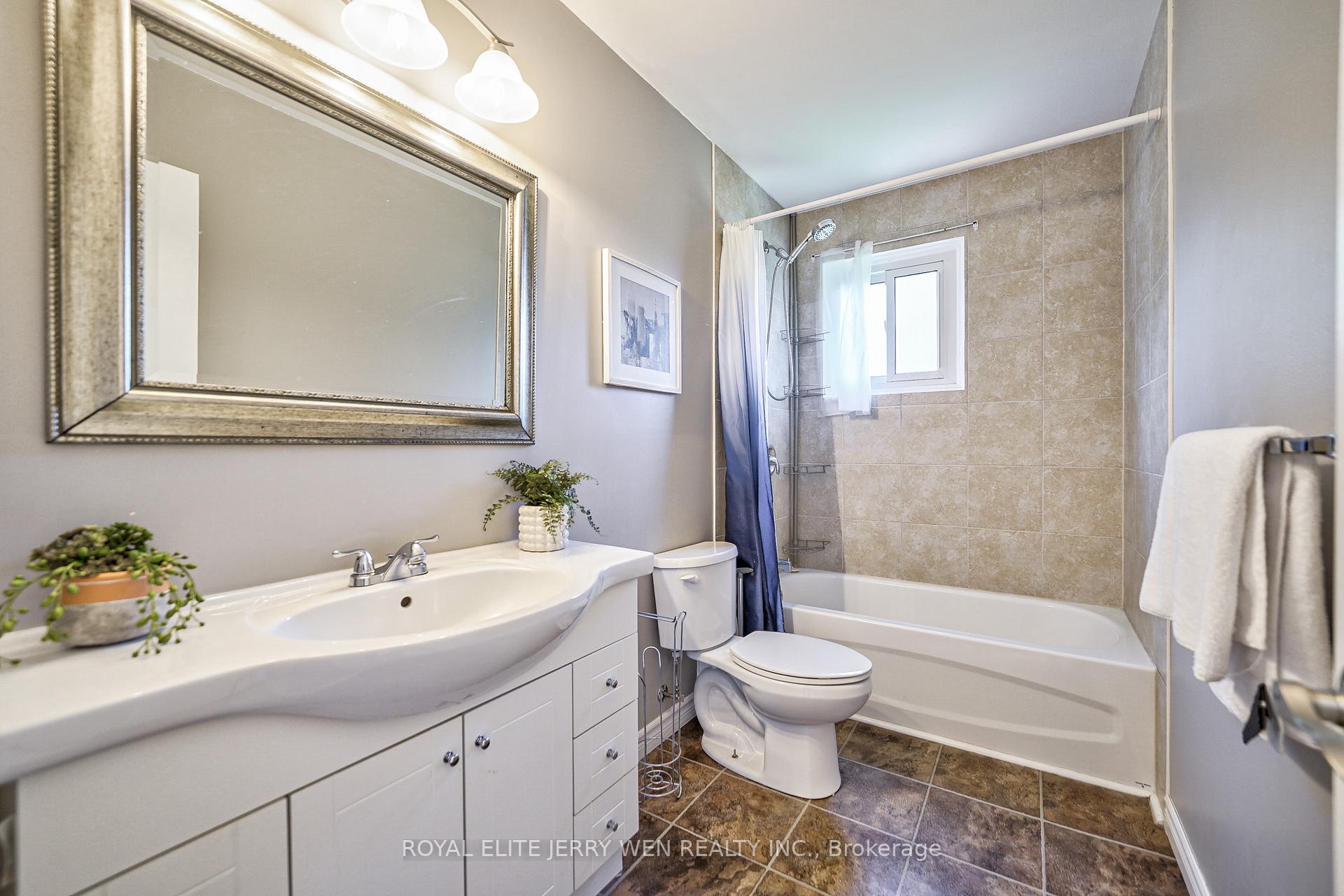 Photo 23 of 8 Deerfield Court, Whitby, Lynde Creek — HOMEH