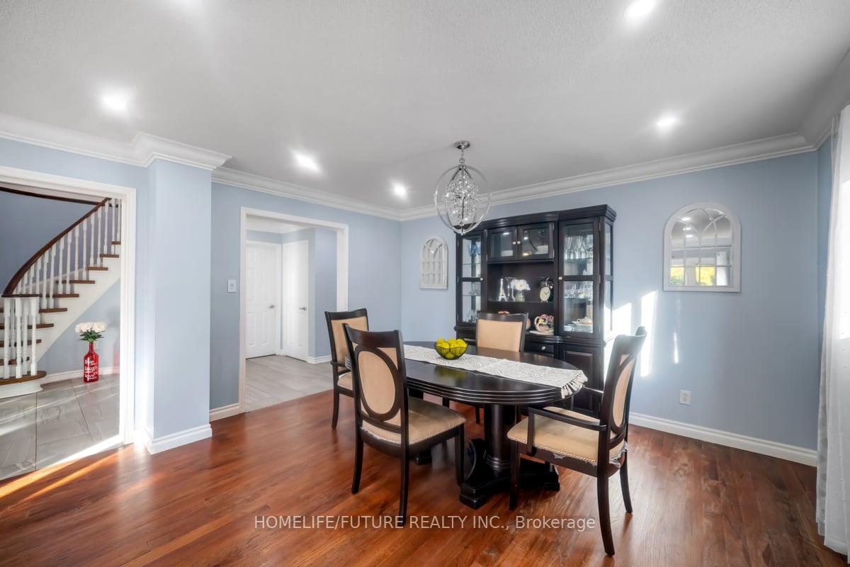Photo 9 of 56 Ringwood Drive, Whitby, Rolling Acres — HOMEH