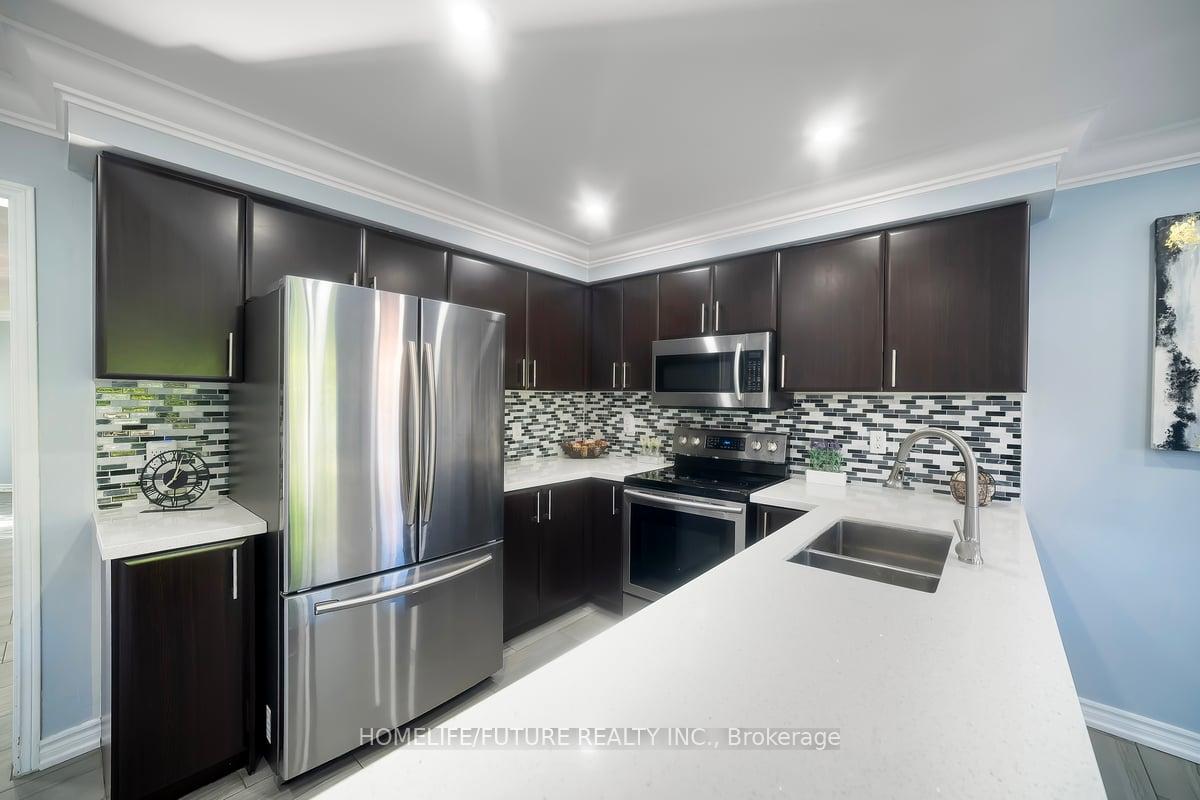 Photo 12 of 56 Ringwood Drive, Whitby, Rolling Acres — HOMEH