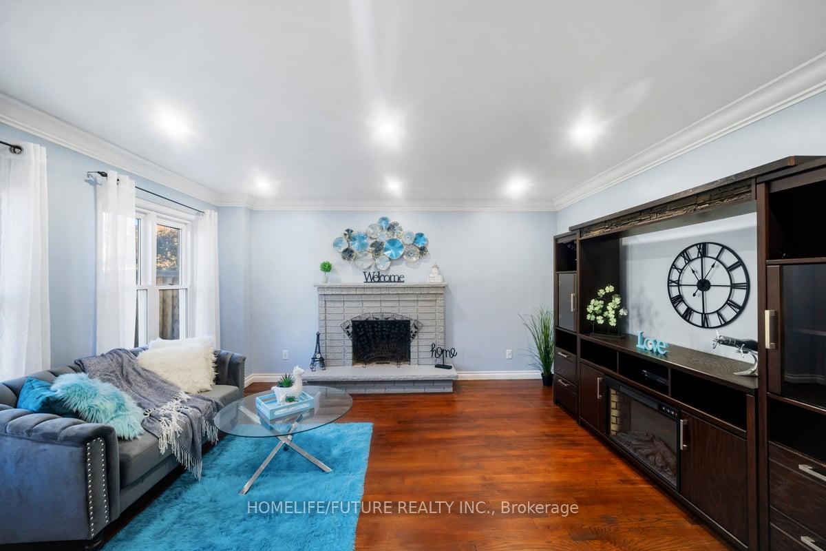 Photo 14 of 56 Ringwood Drive, Whitby, Rolling Acres — HOMEH