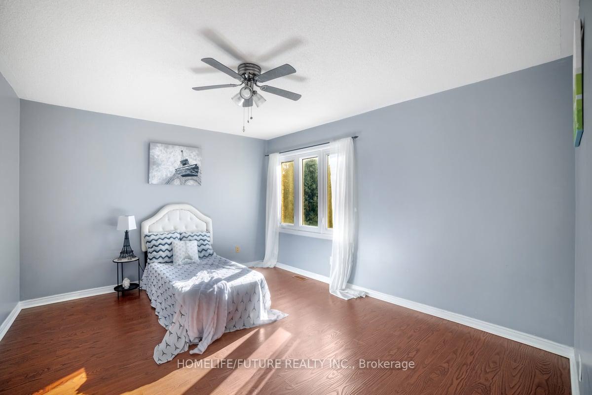 Photo 22 of 56 Ringwood Drive, Whitby, Rolling Acres — HOMEH