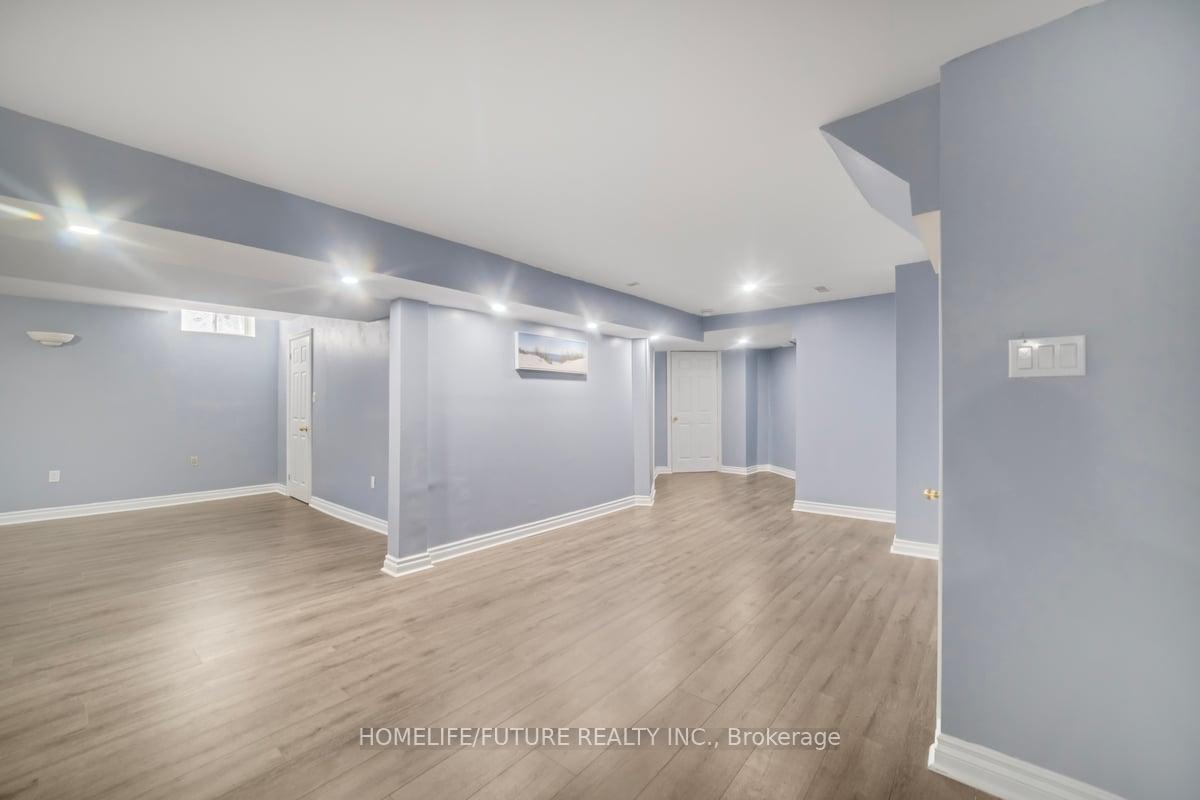 Photo 27 of 56 Ringwood Drive, Whitby, Rolling Acres — HOMEH