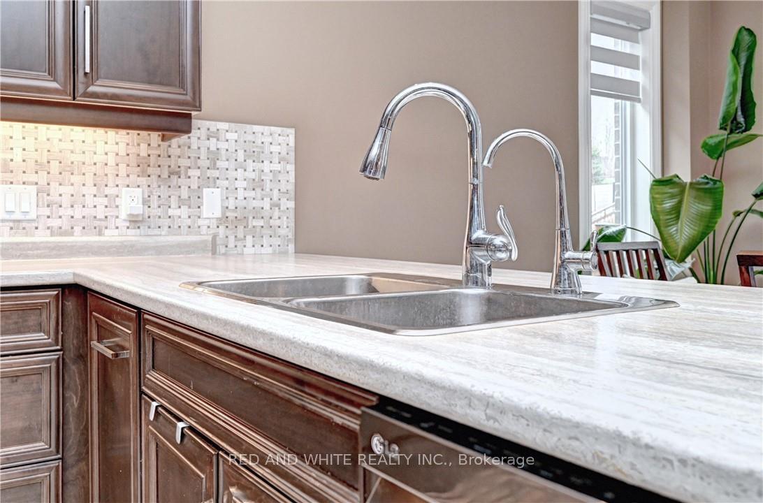 Photo 11 of 220 Ladyslipper Drive, Waterloo — HOMEH