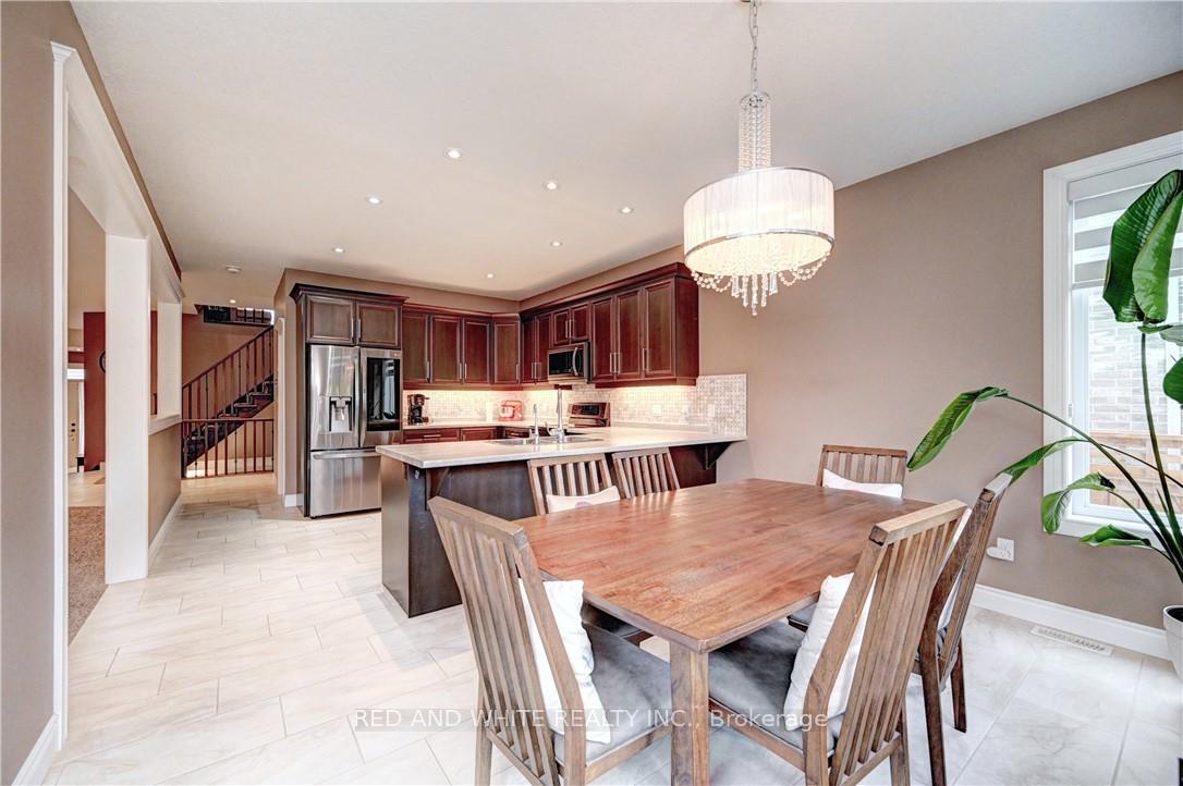 Photo 12 of 220 Ladyslipper Drive, Waterloo — HOMEH