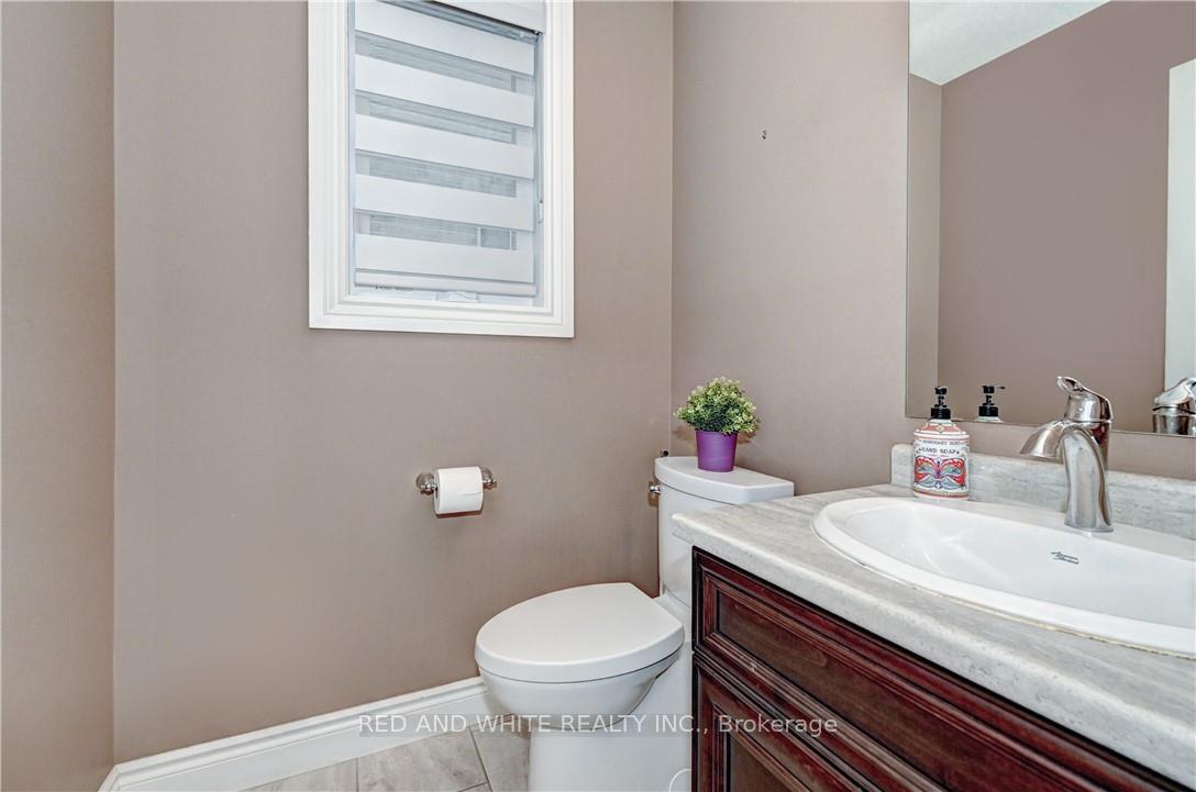 Photo 22 of 220 Ladyslipper Drive, Waterloo — HOMEH