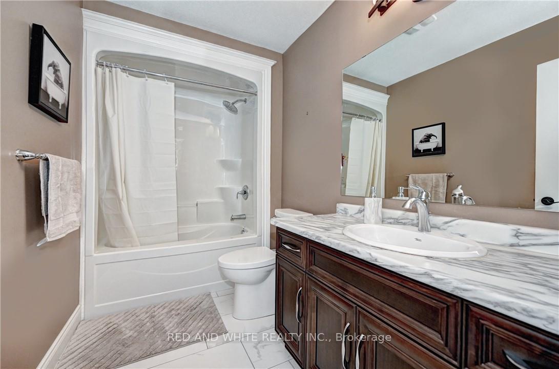 Photo 29 of 220 Ladyslipper Drive, Waterloo — HOMEH