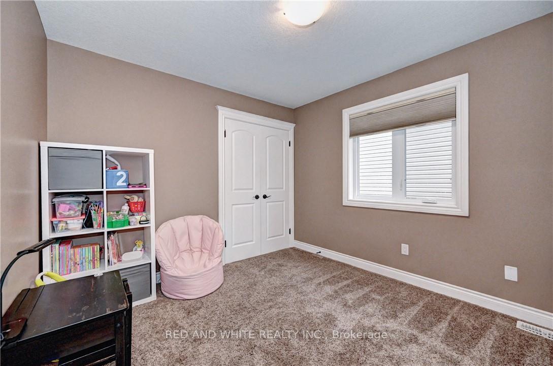 Photo 32 of 220 Ladyslipper Drive, Waterloo — HOMEH