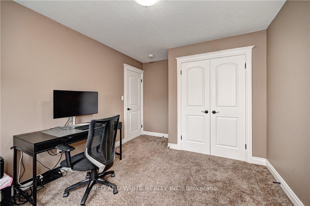 Photo 34 of 220 Ladyslipper Drive, Waterloo — HOMEH