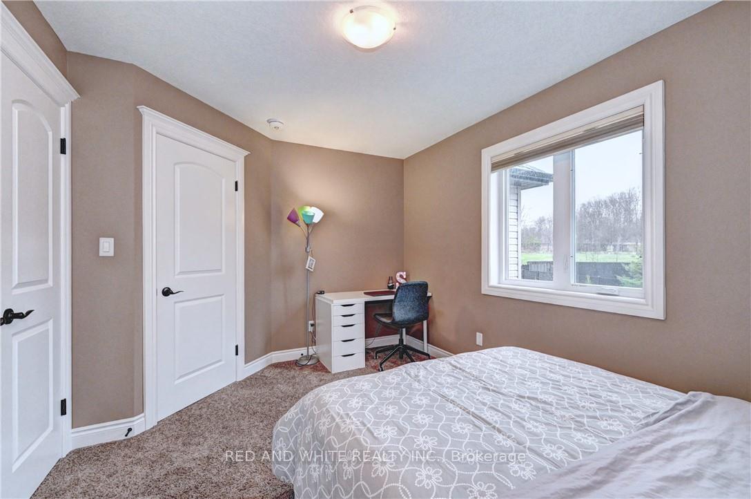 Photo 36 of 220 Ladyslipper Drive, Waterloo — HOMEH