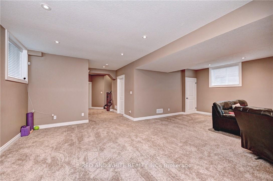 Photo 39 of 220 Ladyslipper Drive, Waterloo — HOMEH