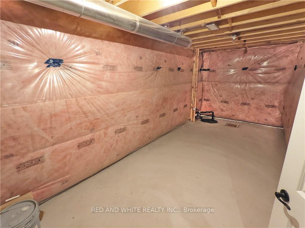 Photo 41 of 220 Ladyslipper Drive, Waterloo — HOMEH
