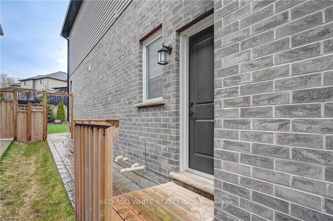 Photo 42 of 220 Ladyslipper Drive, Waterloo — HOMEH