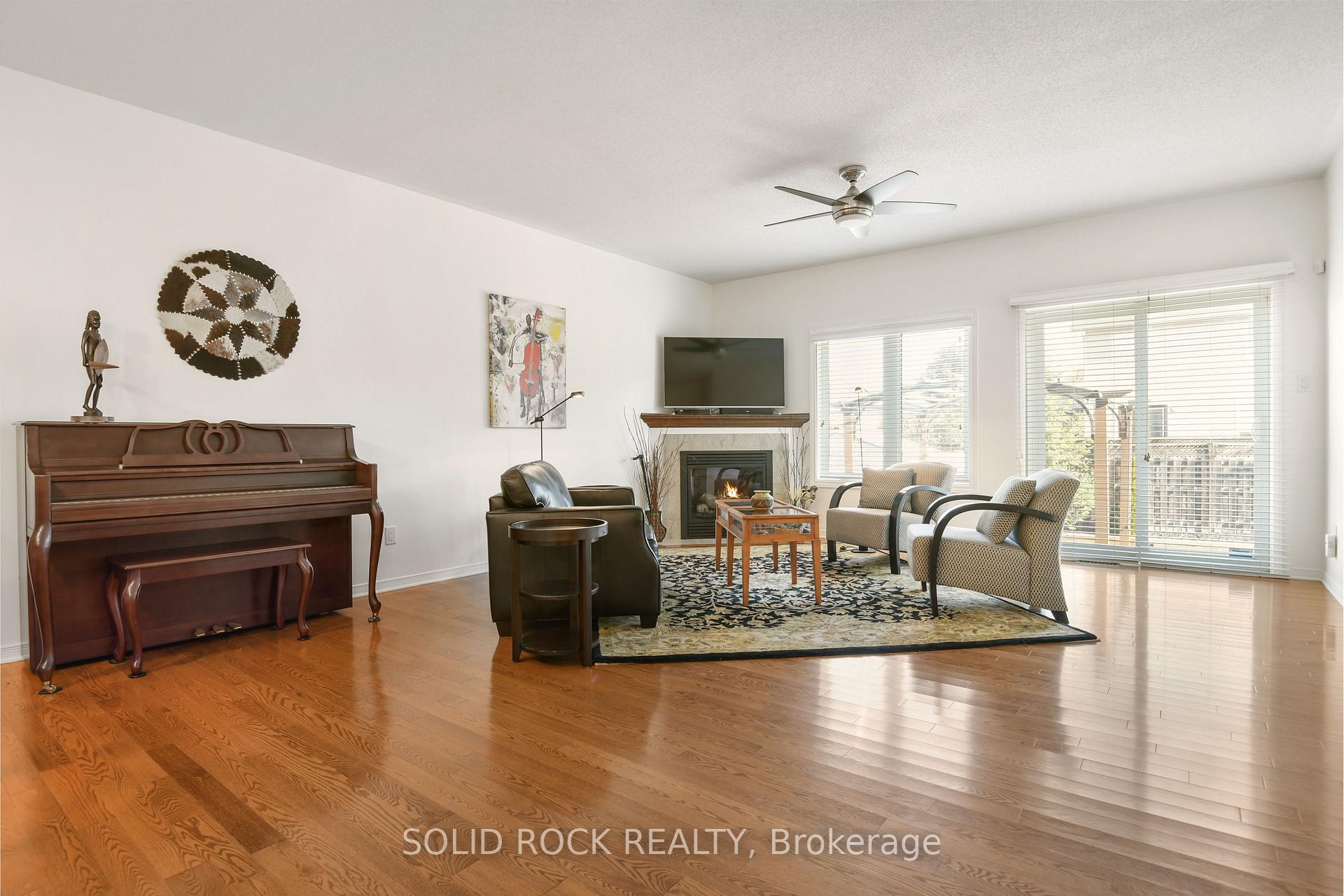 Photo 10 of 24 Moe Robillard Street, Arnprior — HOMEH