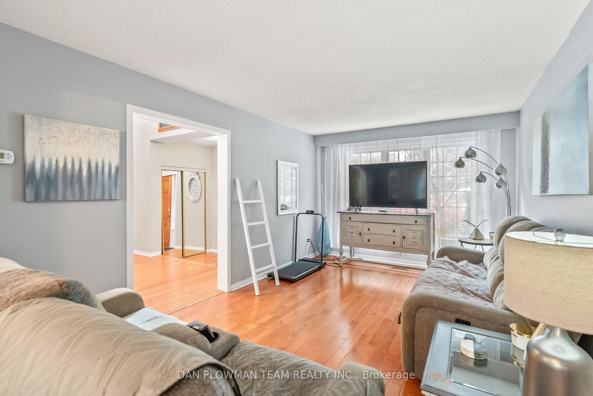 Photo 8 of 12 Robinson Crescent, Whitby, Pringle Creek — HOMEH
