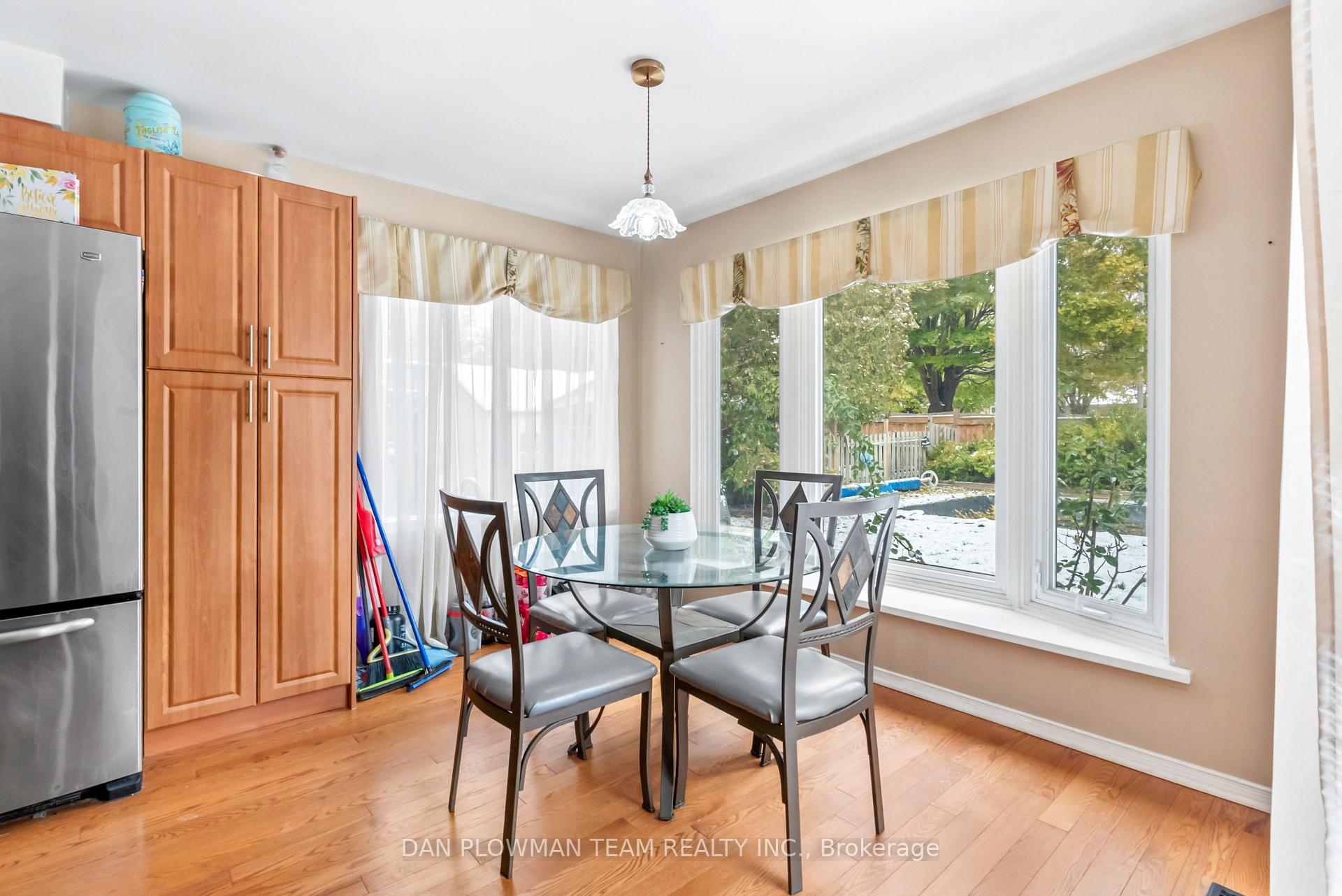 Photo 16 of 12 Robinson Crescent, Whitby, Pringle Creek — HOMEH