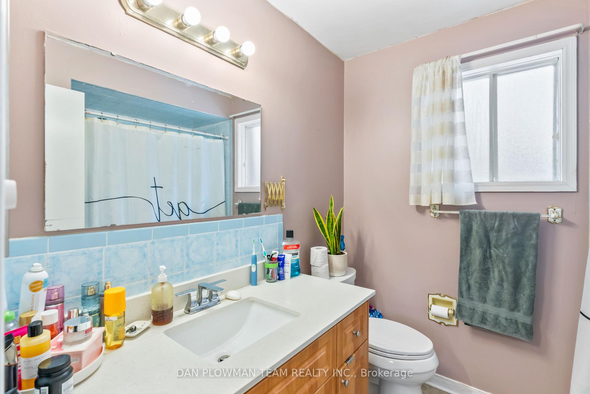 Photo 25 of 12 Robinson Crescent, Whitby, Pringle Creek — HOMEH