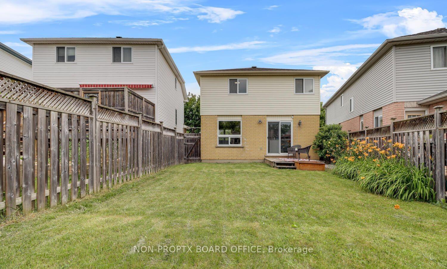 Photo 15 of 324 Havendale Crescent, Waterloo — HOMEH