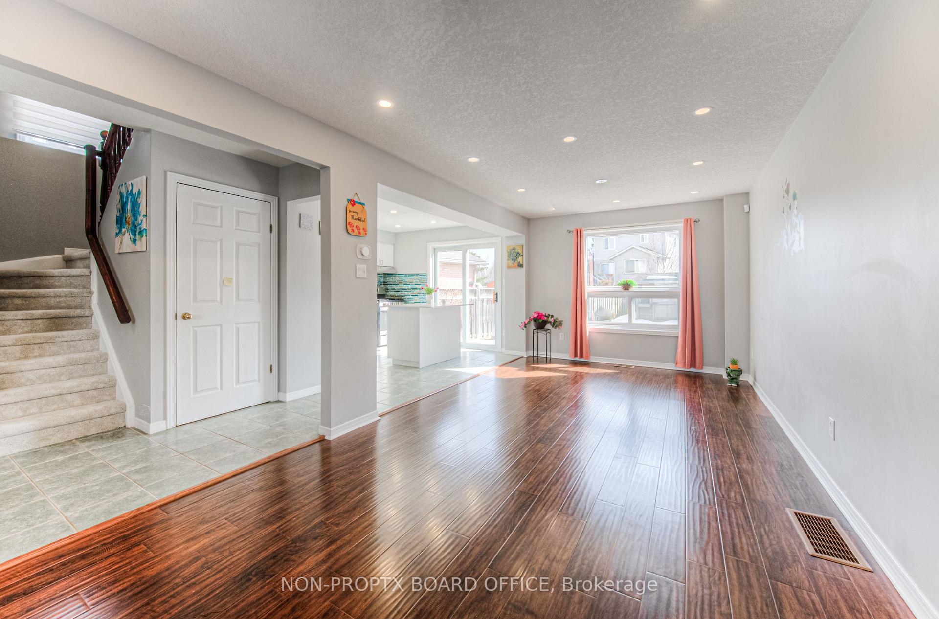 Photo 25 of 324 Havendale Crescent, Waterloo — HOMEH