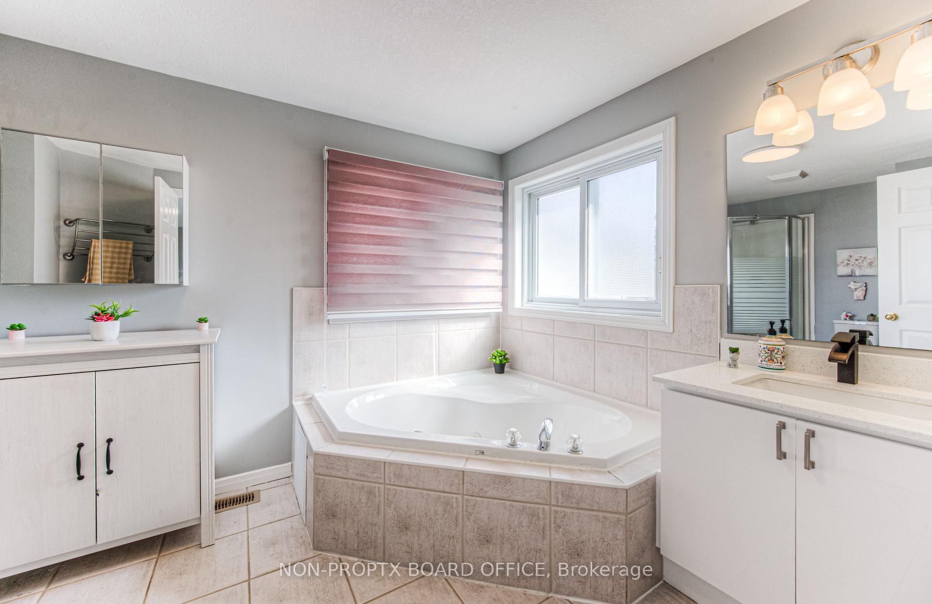 Photo 27 of 324 Havendale Crescent, Waterloo — HOMEH