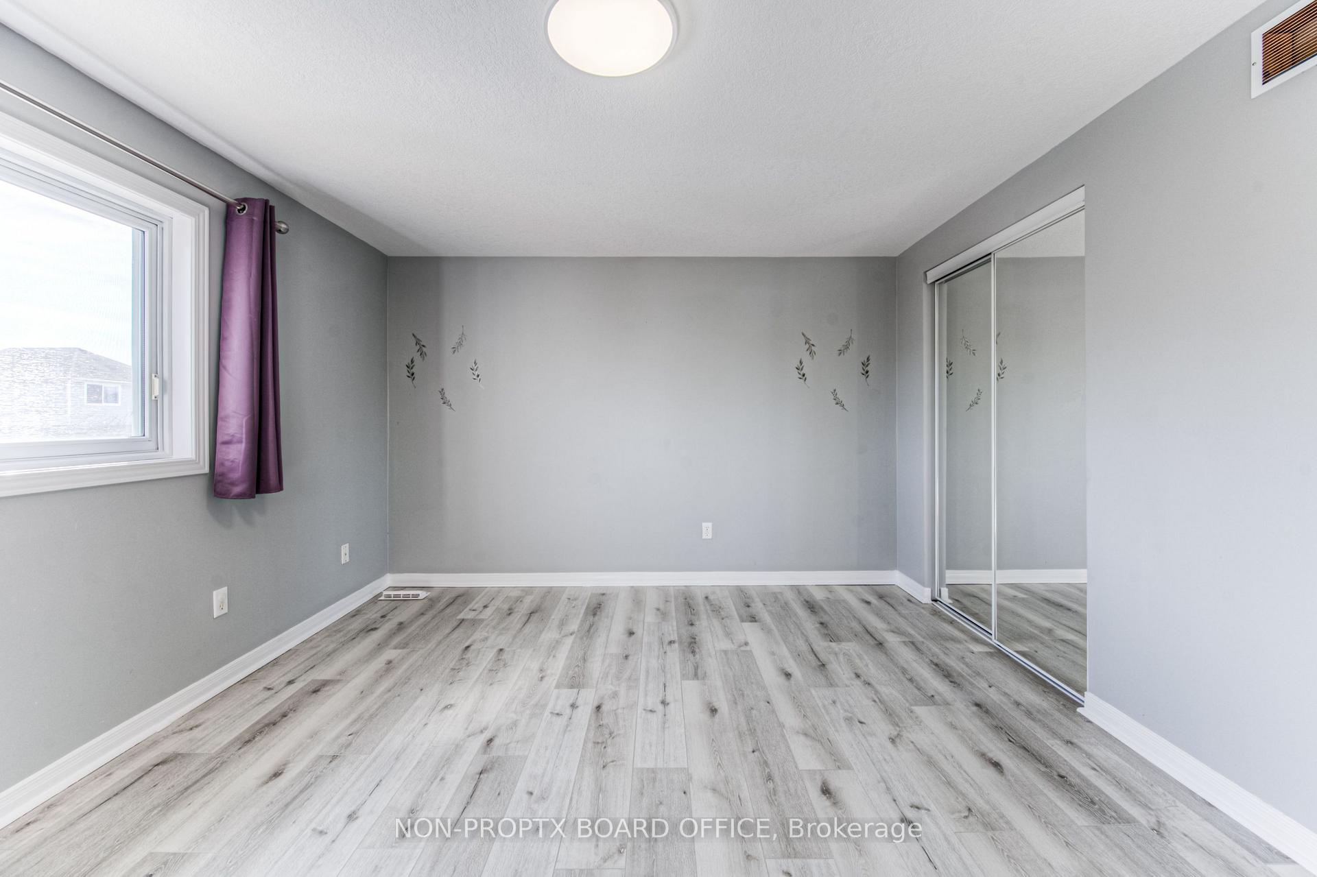 Photo 37 of 324 Havendale Crescent, Waterloo — HOMEH