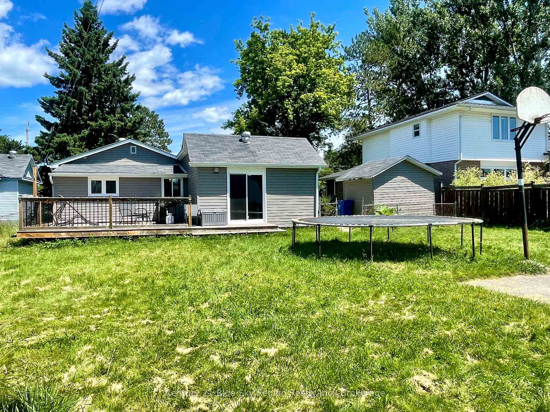 Photo 3 of 197 Ottawa Street, West Nipissing, Sturgeon Falls — HOMEH