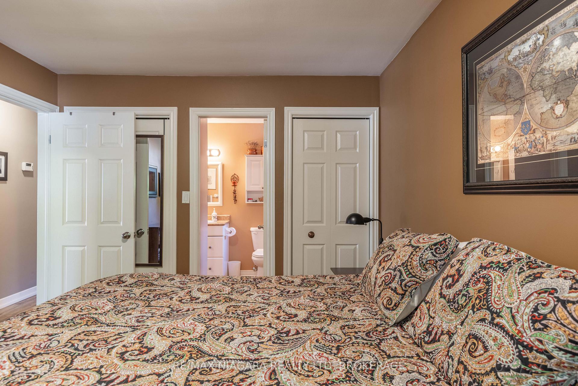 Photo 13 of 113 Royal Oak Drive, Welland, N. Welland — HOMEH