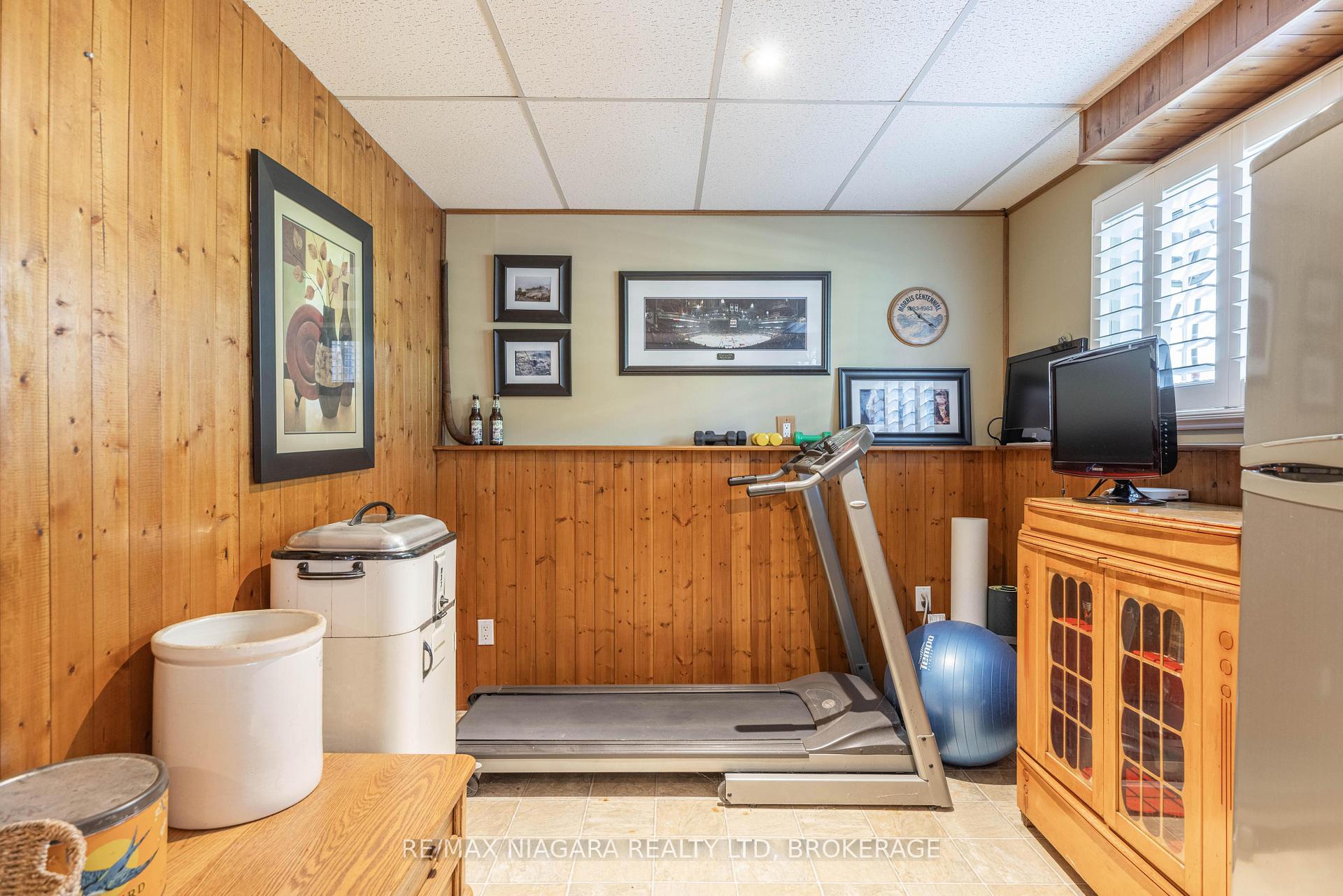 Photo 21 of 113 Royal Oak Drive, Welland, N. Welland — HOMEH