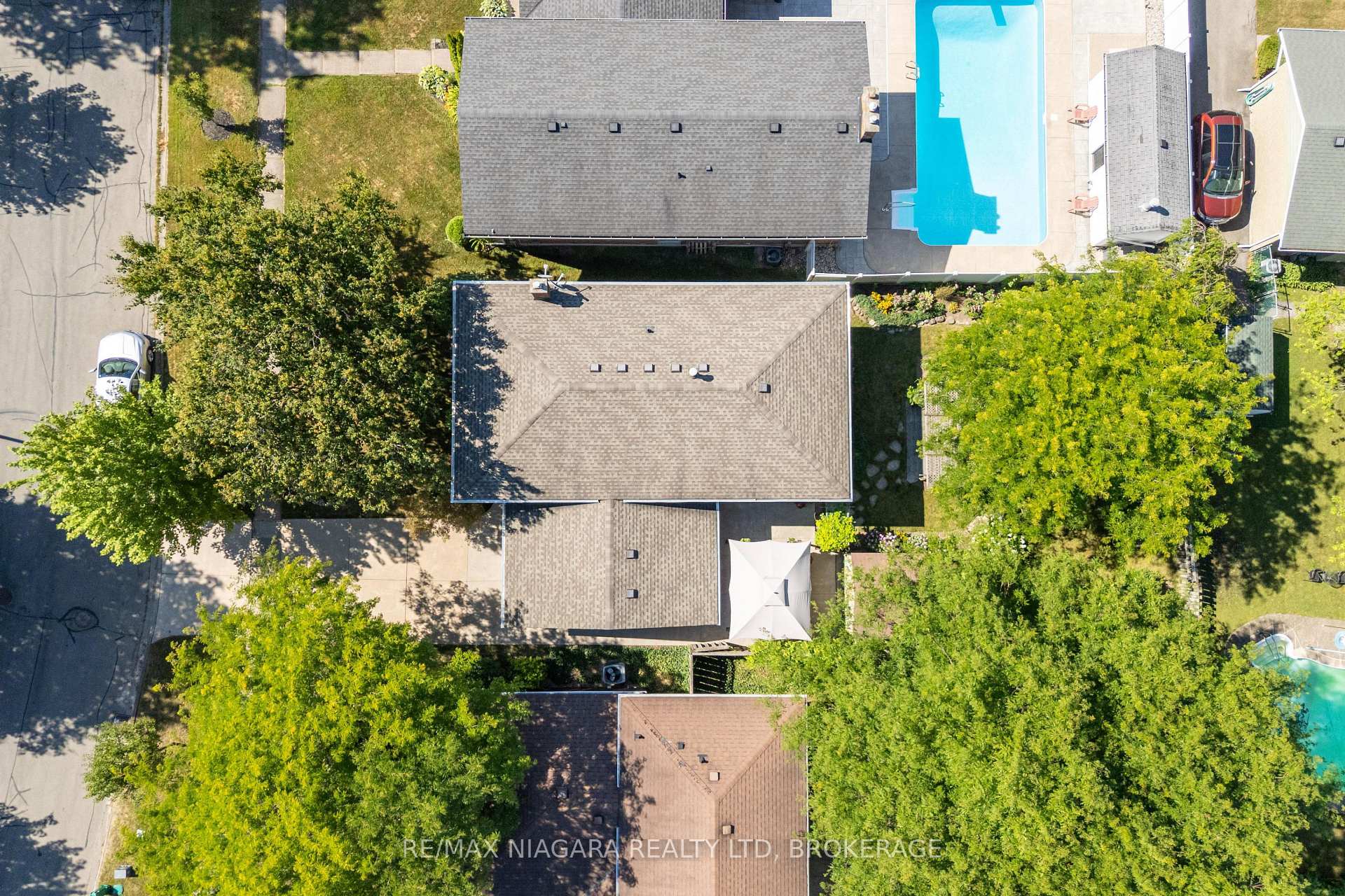 Photo 30 of 113 Royal Oak Drive, Welland, N. Welland — HOMEH