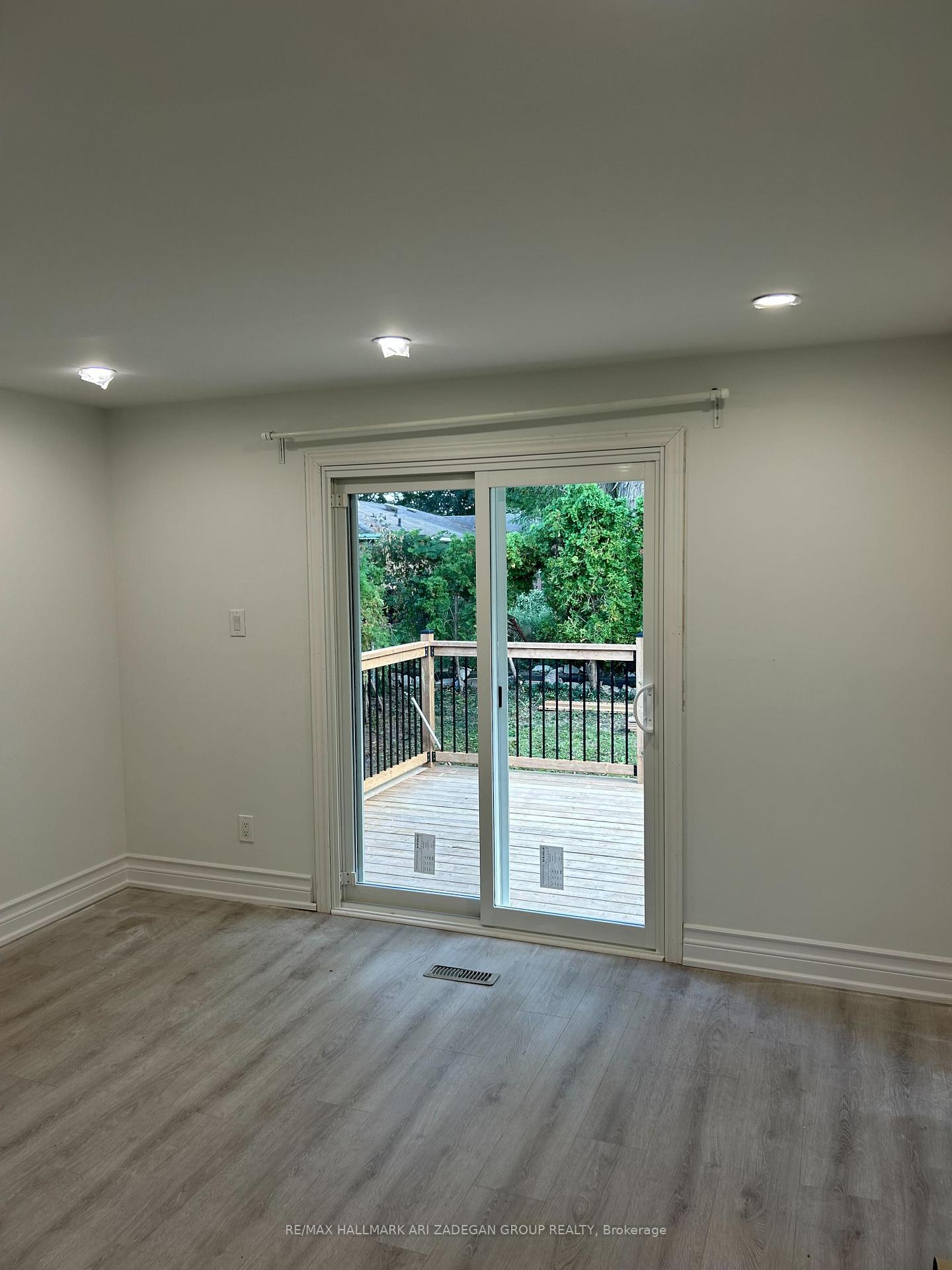 Photo 21 of Unit Main, 133 Orchard Heights Boulevard, Aurora, Aurora Heights — HOMEH
