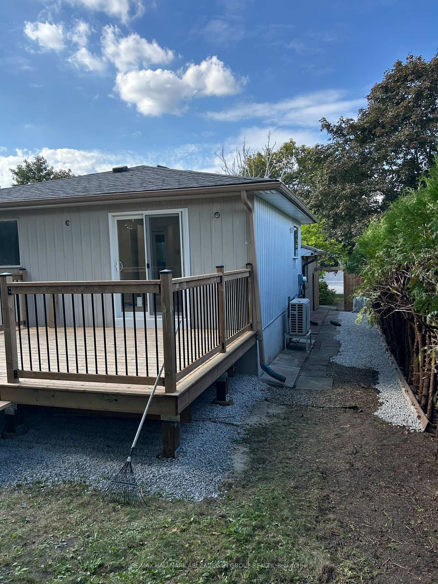 Photo 27 of Unit Main, 133 Orchard Heights Boulevard, Aurora, Aurora Heights — HOMEH
