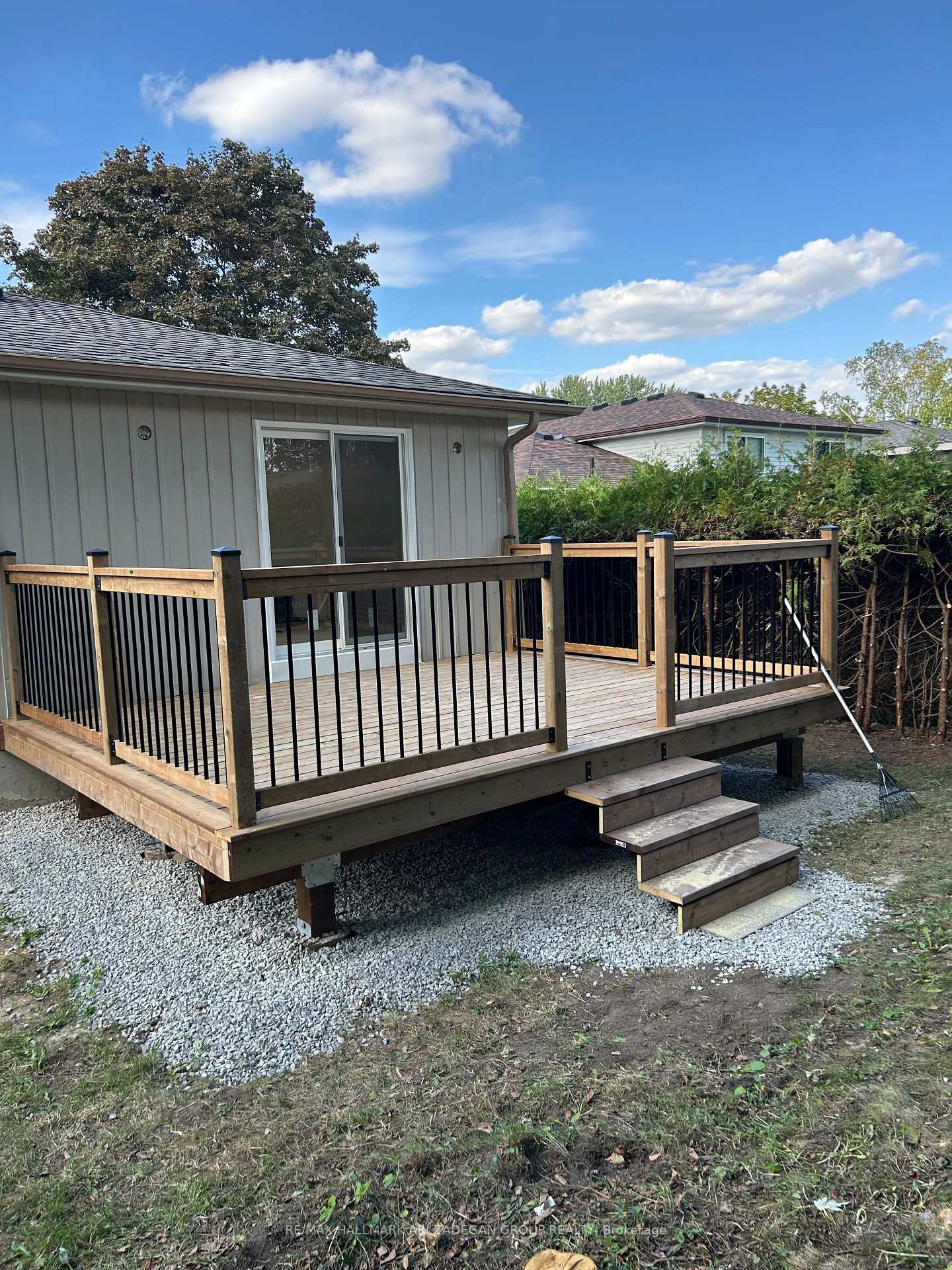 Photo 24 of Unit Main, 133 Orchard Heights Boulevard, Aurora, Aurora Heights — HOMEH