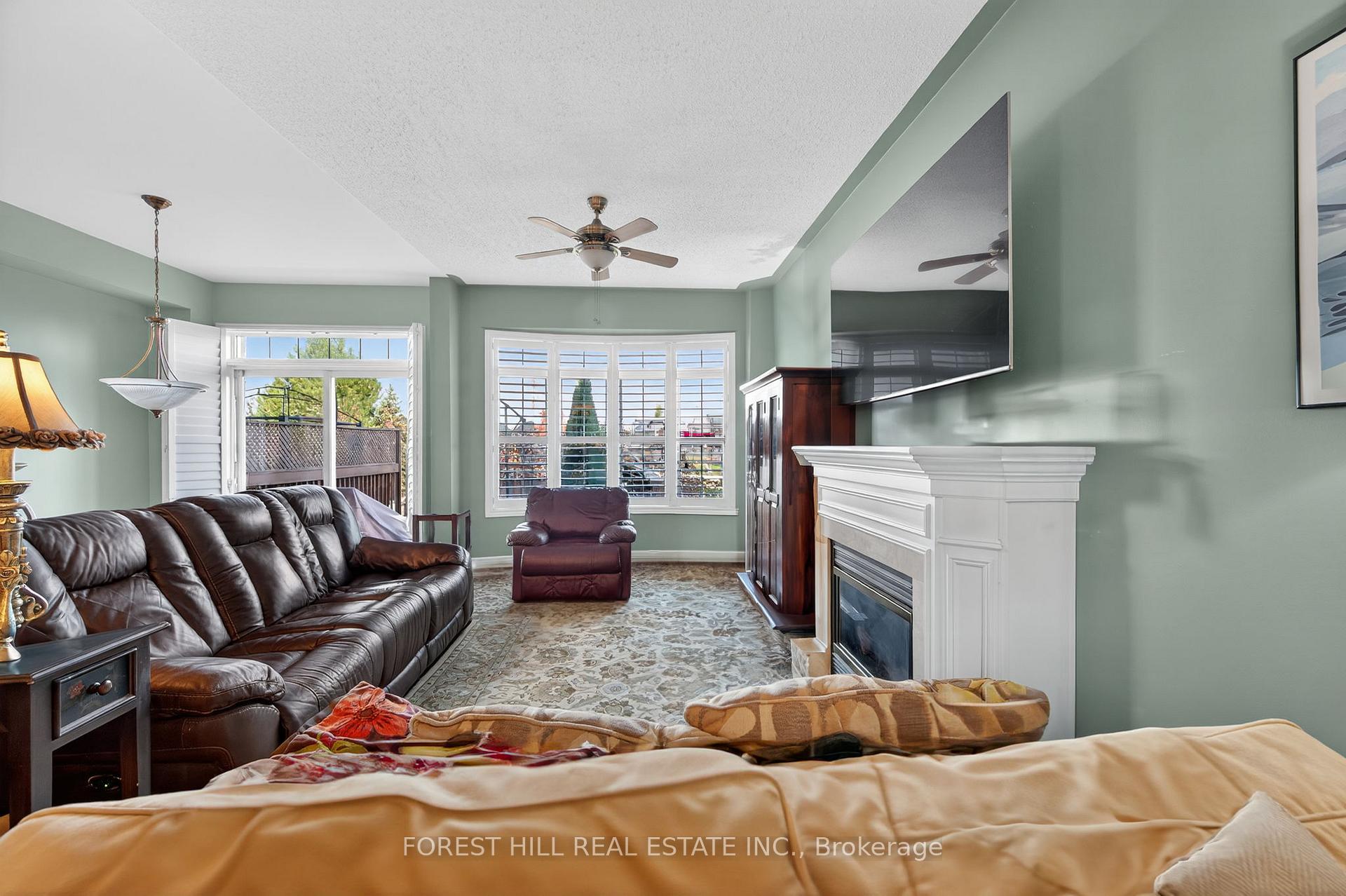 Photo 8 of 8 Mosswood Road, Vaughan, Patterson — HOMEH
