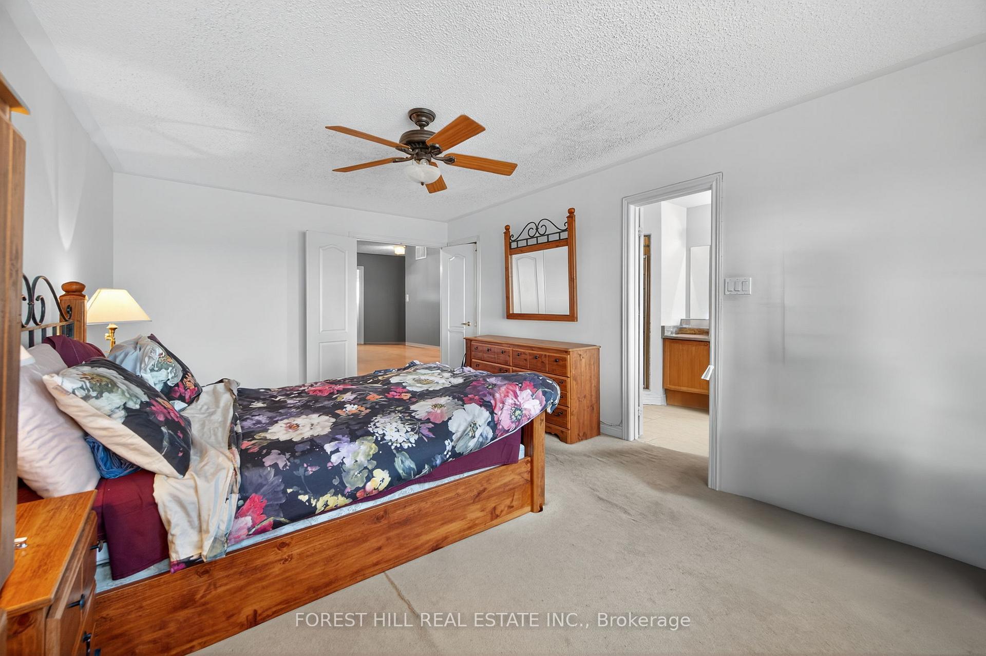 Photo 12 of 8 Mosswood Road, Vaughan, Patterson — HOMEH