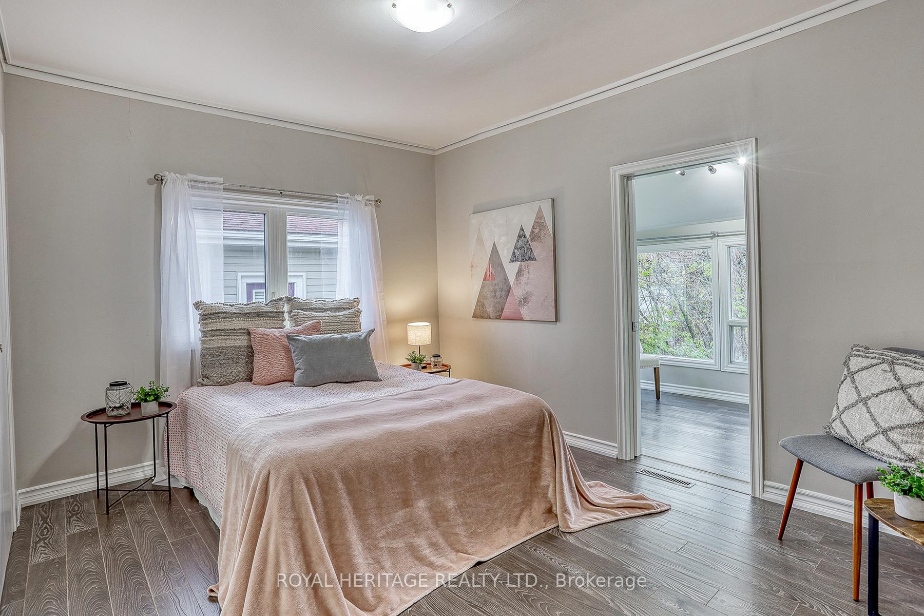 Photo 11 of 206 Craydon Road, Whitby, Downtown Whitby — HOMEH