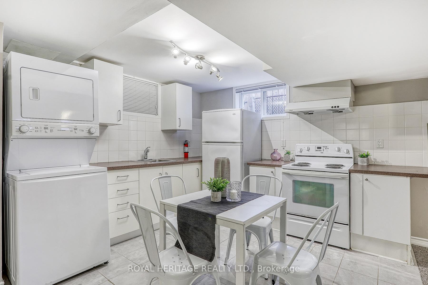 Photo 14 of 206 Craydon Road, Whitby, Downtown Whitby — HOMEH